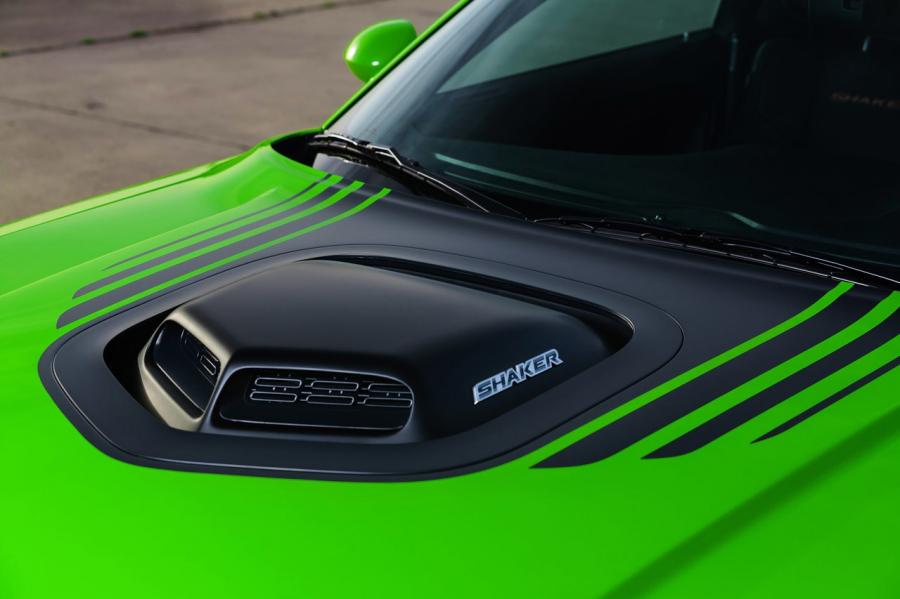  Dodge Challenger R/T Shaker 2015 года  (фото 19 из 54)